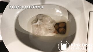 Thick ebony shits fat turds in toilet