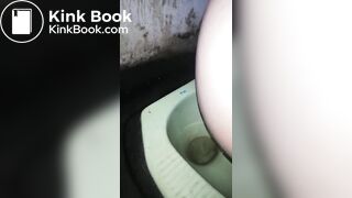 Si Cantik Mencret Pagi Pagi