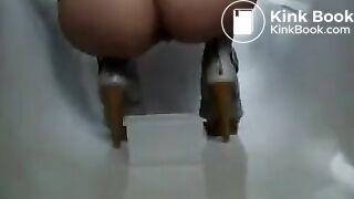 Hot teen pooping in tub