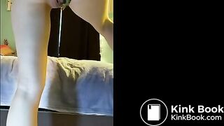 Sexy pooping - video 273