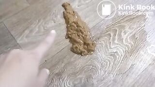 Sexy women shitting nice creamy load on floor