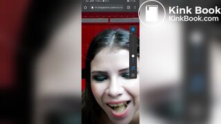 Cam slut eating her shit