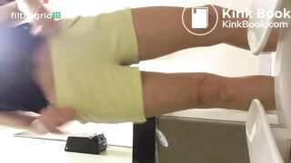 sexy milf pooping and peeing