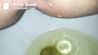 [RARE] Amateur Toilet Poop 6
