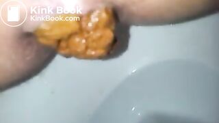 [RARE] Amateur Toilet Poop 10