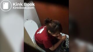 short caught hair peeing after waitress pooping with smoking