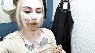 Public Toilet Scat Play - video 2