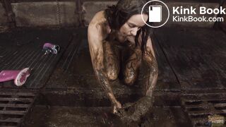 Girl pours shit over her chest and breasts