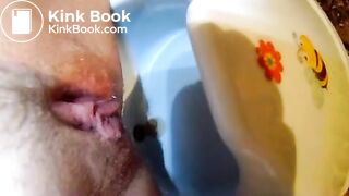 Plastic Potty Pooper (Close up)