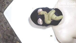 A couple of European BBW dropped turds on slave.