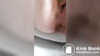 pooping-14