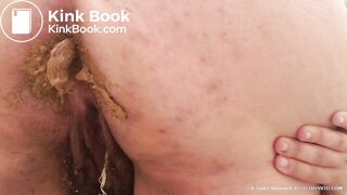 I wanna lick her shit