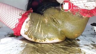 Scat girl - video 52