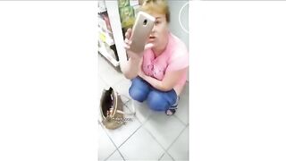 woman shit right in the supermarket