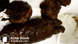 Girl pooping and wiping