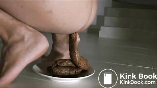 Nat**lie shitting a big pile