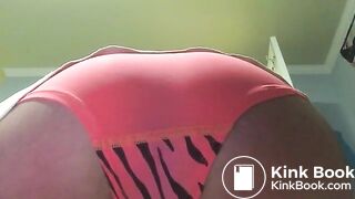 Quick pink panty poop