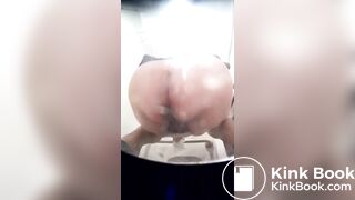 mature women squat toilet 38