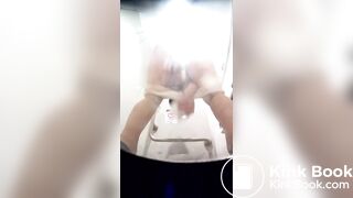 mature women squat toilet 38