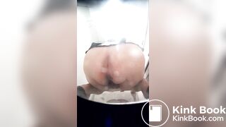 mature women squat toilet 38