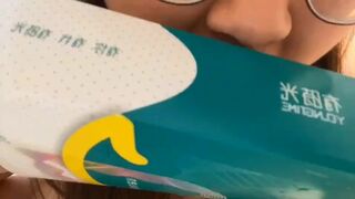 Asian BBW eats shit from a box