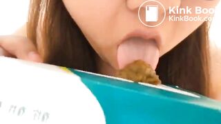 Asian BBW eats shit from a box