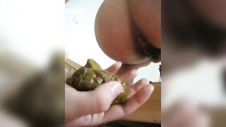 korean girl shitting - video 4