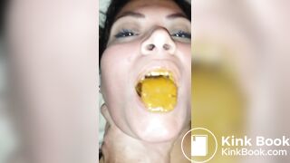 Latina eat shit