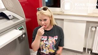 Sophie Shit Faced In Public!