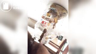 Chinese Femdom 大便原味 直接拉在瓶子里