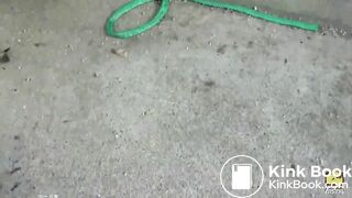 Pretty japanese girls shitting