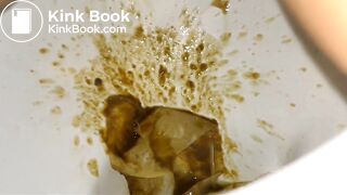 Slut explodes in the bathroom