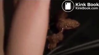 Japanese girl take big shit 02