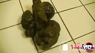 Good looking women pooping for us in several scenes