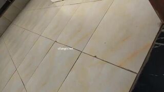 Spying Chinese Girl Pooping and Got Caught