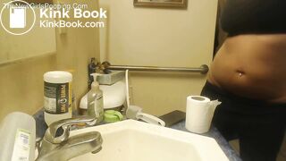 Blond mature diarrhea