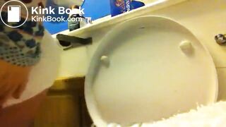 girl poop her panties