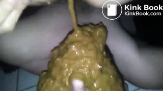 Diarrhea on face - video 2