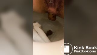 girl shit and piss
