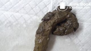 Utterly Beautiful girl squats and shits from her perfect arse