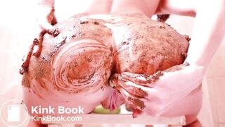 Sweet Sexy Poop Girl 08