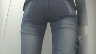 Stu spy toilet poo 07