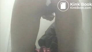 Spy toilet poo 06 (part 01)