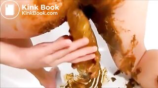 Girl shitting masturbating fisting and squirting orgasm