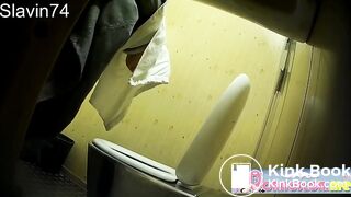 spy cam shitting - video 2