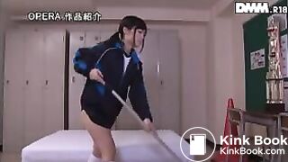 女子マネージャーは、糞も潮も漏らすM奴● 苑田あゆり