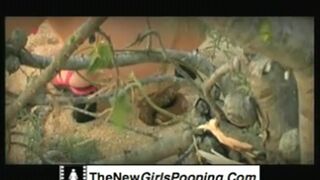 3 girls pooping on the beach