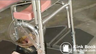 asian girl craps on slave