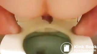 Sexy pooping - video 190