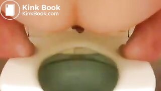 Sexy pooping - video 190